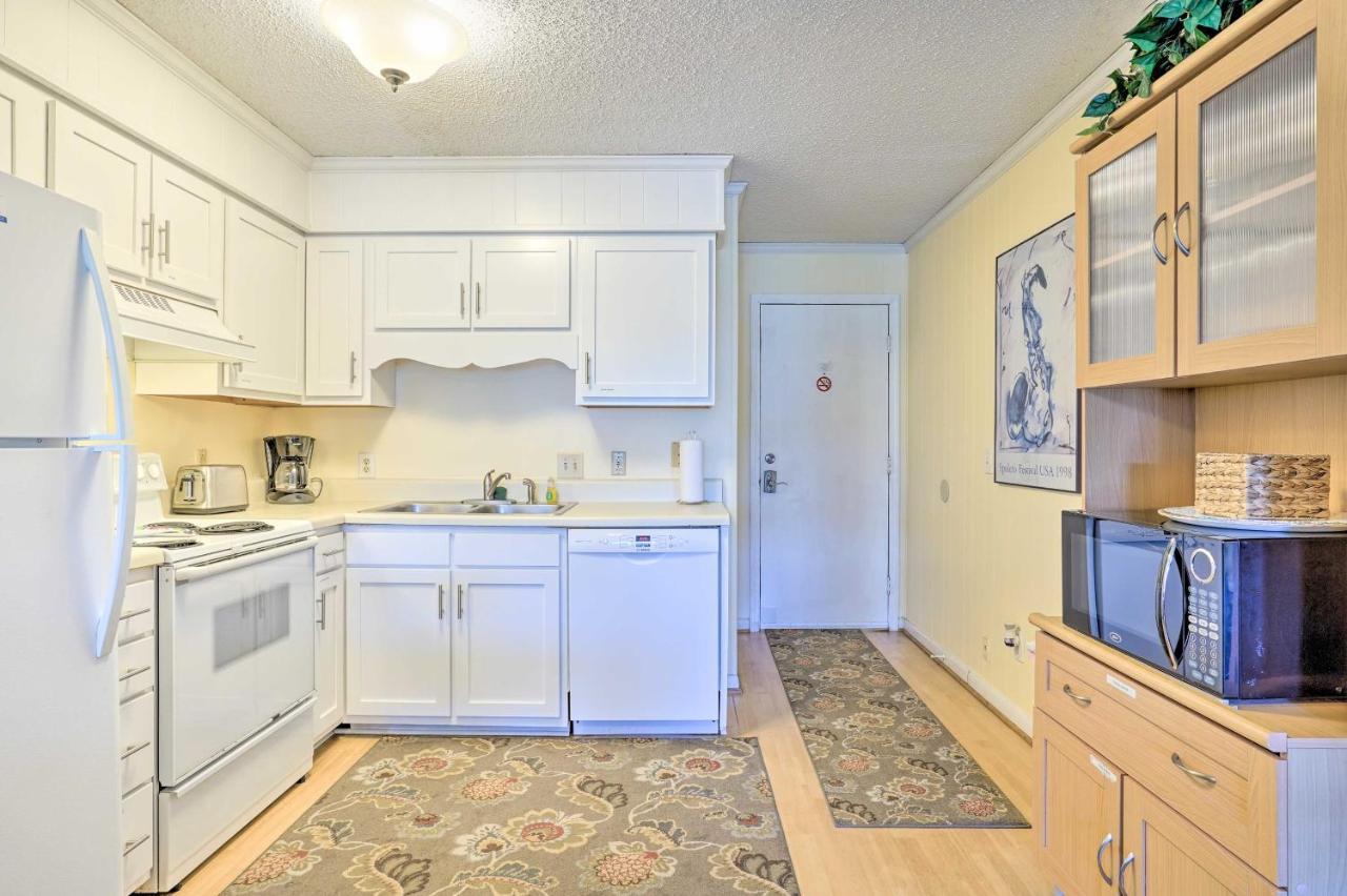 Isle Of Palms Condo With Pool Access Walk To Beach! 외부 사진